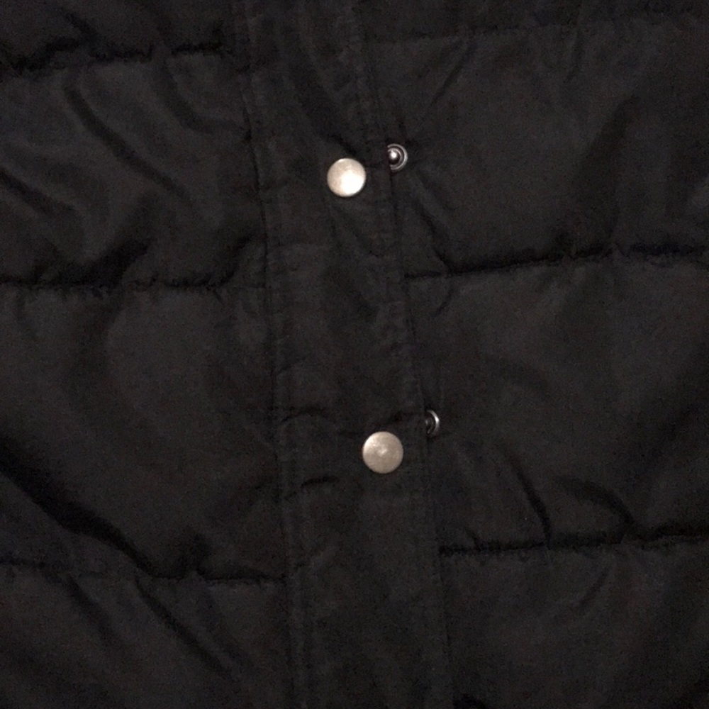 BLACK WINTER VEST - Picture 3 of 3